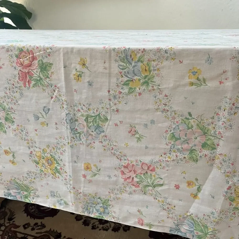 Vintage Lady Pepperell Rose Floral Full Size Flat Sheet
